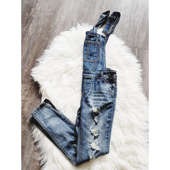 EUC Dollhouse Blizzard Blue Distressed Denim Overalls - Size 7 - Picture 11 of 11